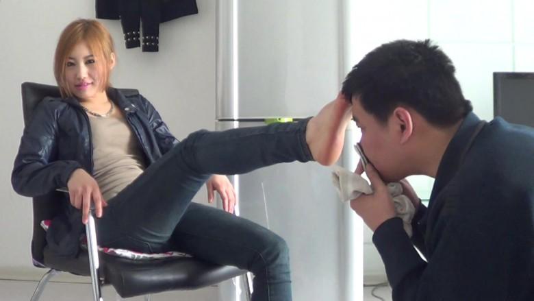 两年没洗的臭鞋垫虐奴