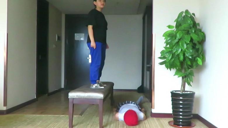 【院校合作7小主】长凳蹦跳踩踏肋骨损伤！