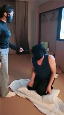 【璎珞】雪地靴暴力踢踹/刑具狂抽 JS250107-13