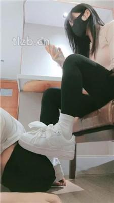 【妮蔻】强制闻鞋/碾压狗头/白袜塞嘴【完整版】