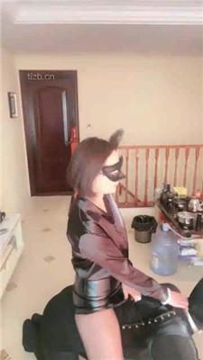 【高傲】胯下辱/重度鞭打/长靴美腿虐杀/口水吐脸