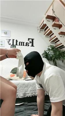 【小怪兽】嘴叼高跟-袜子塞嘴虐打 JS250207-20