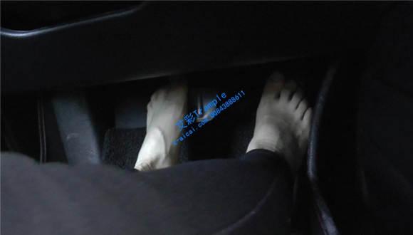 【冰时代】黑冰裸足踩油门