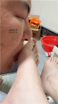【艾斯】沉浸式白丝脚狂舔 bf49344