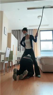 【桃子】狗链遛狗-重度鞭打 JS250322-6