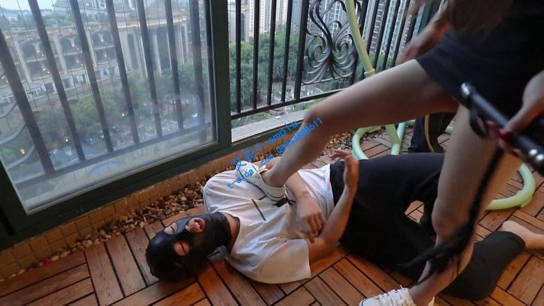 〖H.P.L栖心之栈〗—芷晴女警吊打俩犯人