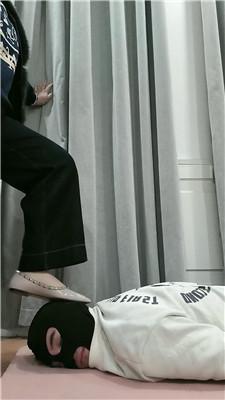 【樊樊大人】铆钉平底鞋肉丝jio蹂躏踩 bf49481