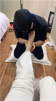 【小凤梨】下跪品尝主人的jio JS250315-14