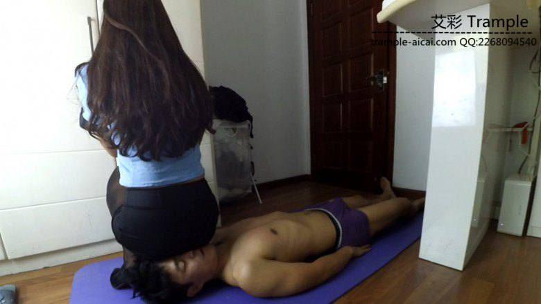 女警的垫子-坐脸