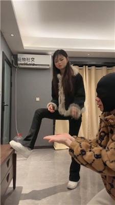 【狗哥】小白鞋白袜踩虐/转胯鞭打/坐脸窒息 bf49037