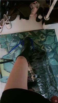 【叶子天津】木乃伊囚禁-长靴全体重踩踏-喝圣水口水