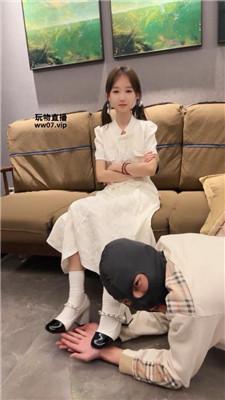 【猴歌】腿绞坐脸窒息-皮鞋白袜踩 bf51588