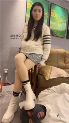 【伊未】素人S-黑棉袜脚蹂躏踩 bf50162