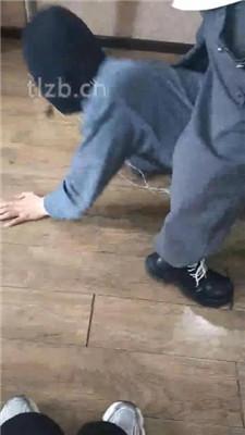 【姜果果】跪舔脏鞋臭袜/吃袜子