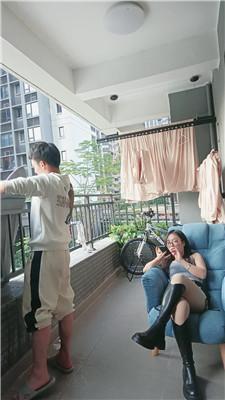 【薇薇】阳台强迫男友下跪伺候 JS250217-17