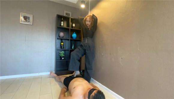 裤里丝Styel 裤里丝Styel