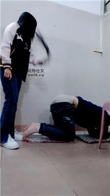 【Nubias】小白鞋踢踹-鞭打耳光  JS250320-4