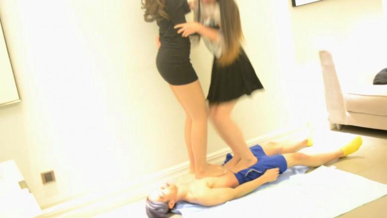 〖H.P.L栖心之栈〗—2V2踩踏人肉地毯、肉丝脚舔舐插嘴