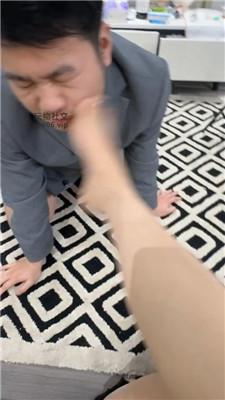 【jenn】情侣主-沉浸式舔臭脚丫【双视角版】JS250118-34