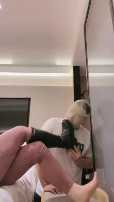 【调教视频】【甜音】骑脖断头骑/圣水强制