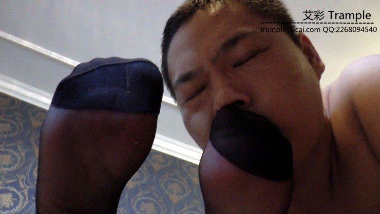 【冰时代】芮萁女王穿大皮靴坐喉咙