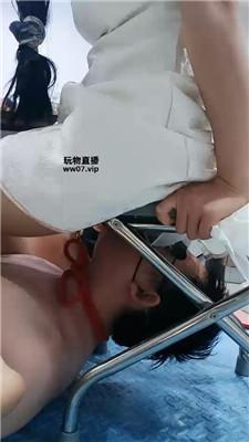 【汀兰女王】兄弟下跪做家奴 bf52908