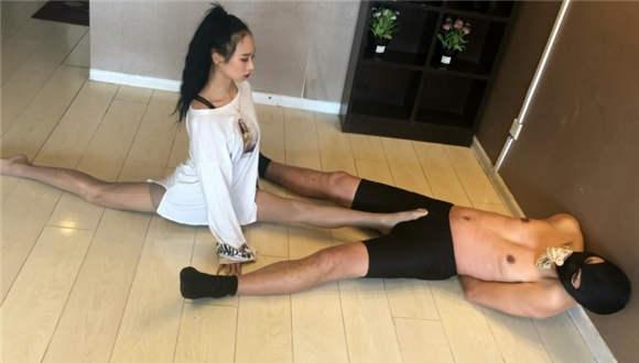 〖碎蛋娇娃〗冷魅の舞蹈女孩