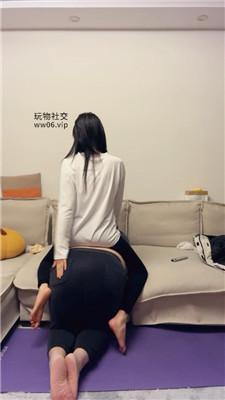 【埋汰】瑜伽裤女神玉足崇拜 JS250104-21