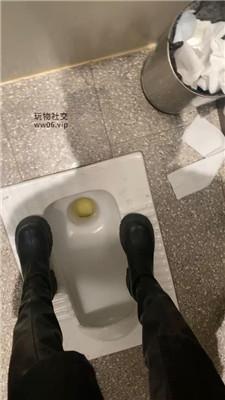 【冰卿】舔商场女厕踩后脏鞋底 JS250219-29