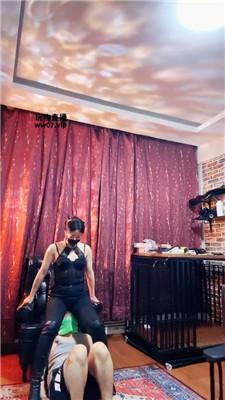 【冷颜】长靴白袜虐狗笼绿帽 JS250316-17