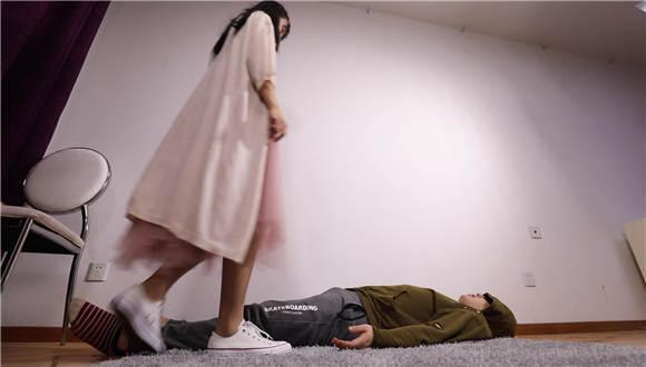 初九帆布鞋踩（未流出视频独家发布）