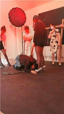 【鸿运双女团】4S-轮流重度鞭打【双视角版】 JS250331-22