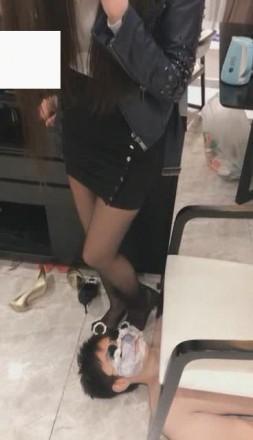 vivi,香甜可口羞辱偷邻居