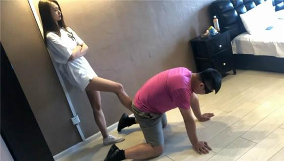 拒绝美女追求的下场