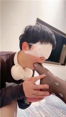 【玥樾】高跟长靴S开发小奶狗-骑马坐垫/舔黑丝脚