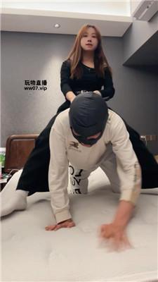【肉肉sama】骑马狗爬-白袜脚踩-腿绞坐脸 JS250325-17