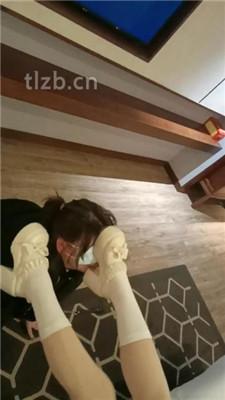 【爱可呀】双S-开发超模学姐S-转胯/吃白袜/舔脏鞋/脚底喂食