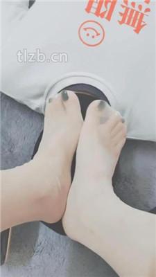 【云儿】重度鞭打/高跟踩踏提档/脚插嘴