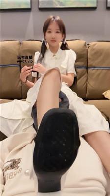 【猴歌】腿绞坐脸窒息-皮鞋白袜踩 bf51588