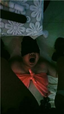 【琦琦】喜欢舔臭脚的骚奴 JS250203-8