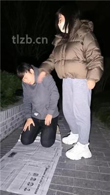 【冰爷】户外-骑马骑脖/运动鞋白袜踩踏