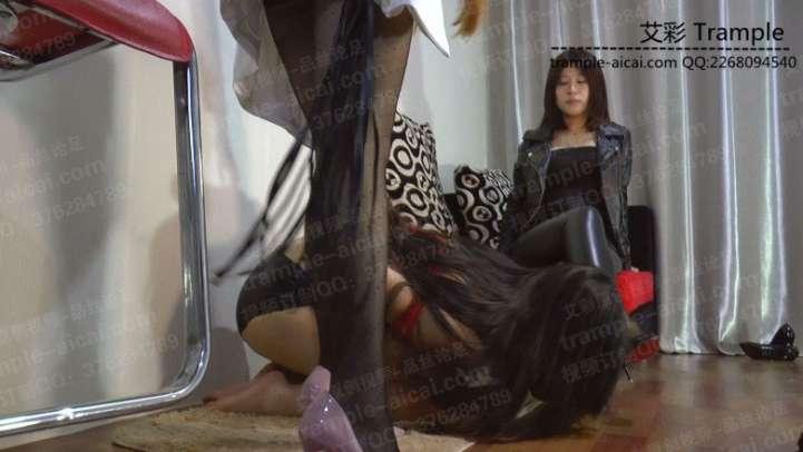 【PSLZ】黑白双煞玩虐贱母狗1