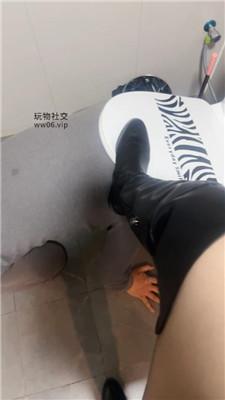 【曼伊】御姐S-长靴玩虐猥琐继父 JS250120-45