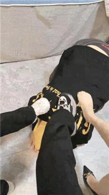 【木子大大】3S美容院调奴-骑脖/舔脏鞋臭脚/踢踹【三视角版】