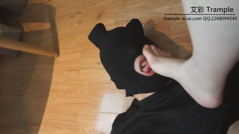 贱奴跪舔瑶瑶小主的原味棉袜 贱奴跪舔瑶瑶小主的原味棉袜