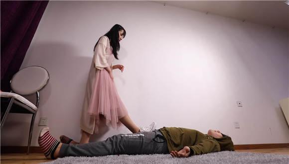 初九帆布鞋踩（未流出视频独家发布）