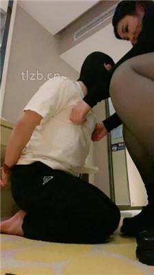 【宝珠姐姐】抽耳光/骑脖/短靴踩踏/舔脏鞋