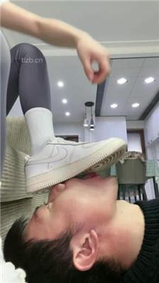 【樱木花椒】调00后小笨狗-手脚耳光/踢裆恋足