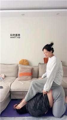 【埋汰】裸足玩虐健身教练 JS250224-29