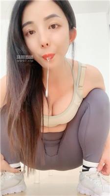 【伊柔】瑜伽裤坐脸运动鞋脏棉袜碾压    250523-23